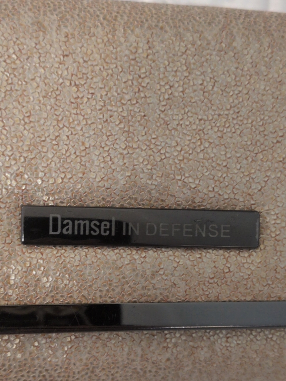 Damsel In Defense Wallet - Picture 2 of 13